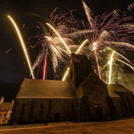 Gite Le Sainte Mere Eglise ภายนอก รูปภาพ
