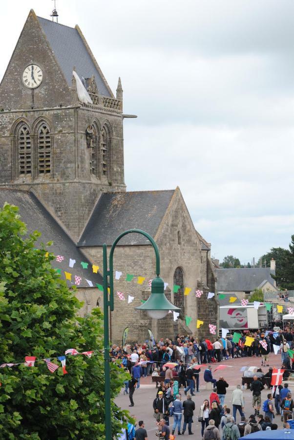 Gite Le Sainte Mere Eglise ภายนอก รูปภาพ