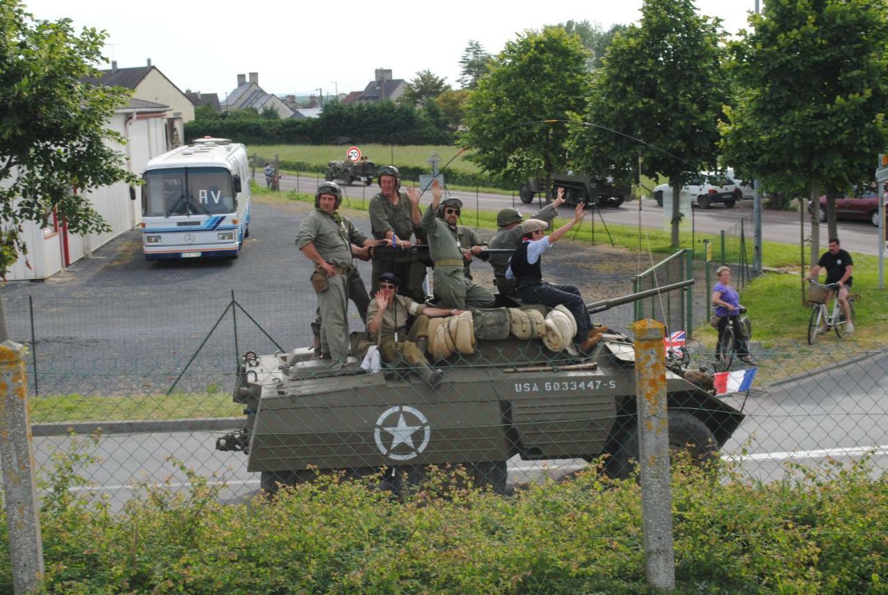 Gite Le Sainte Mere Eglise ภายนอก รูปภาพ