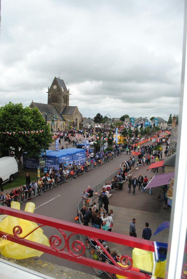 Gite Le Sainte Mere Eglise ภายนอก รูปภาพ