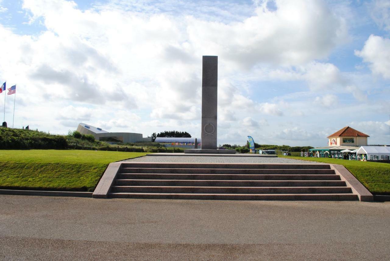 Gite Le Sainte Mere Eglise ภายนอก รูปภาพ